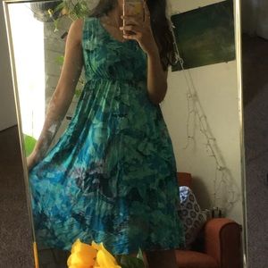 beautiful flowy dress